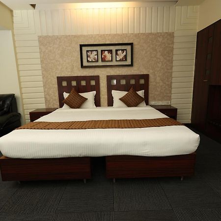 Quaint Suites Hotel & Banquet Mumbai Dış mekan fotoğraf