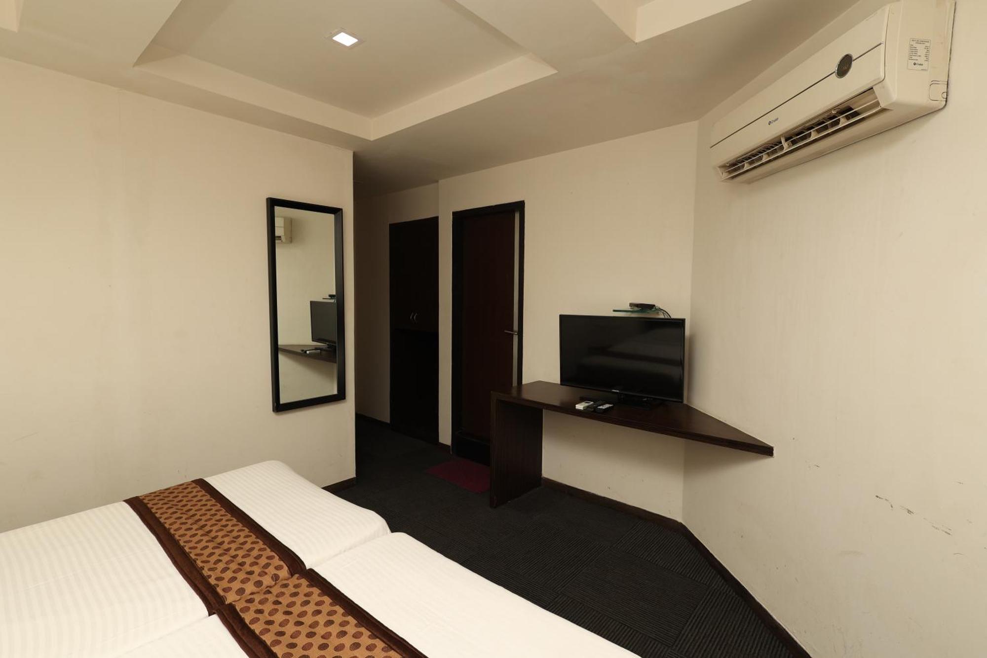Quaint Suites Hotel & Banquet Mumbai Dış mekan fotoğraf