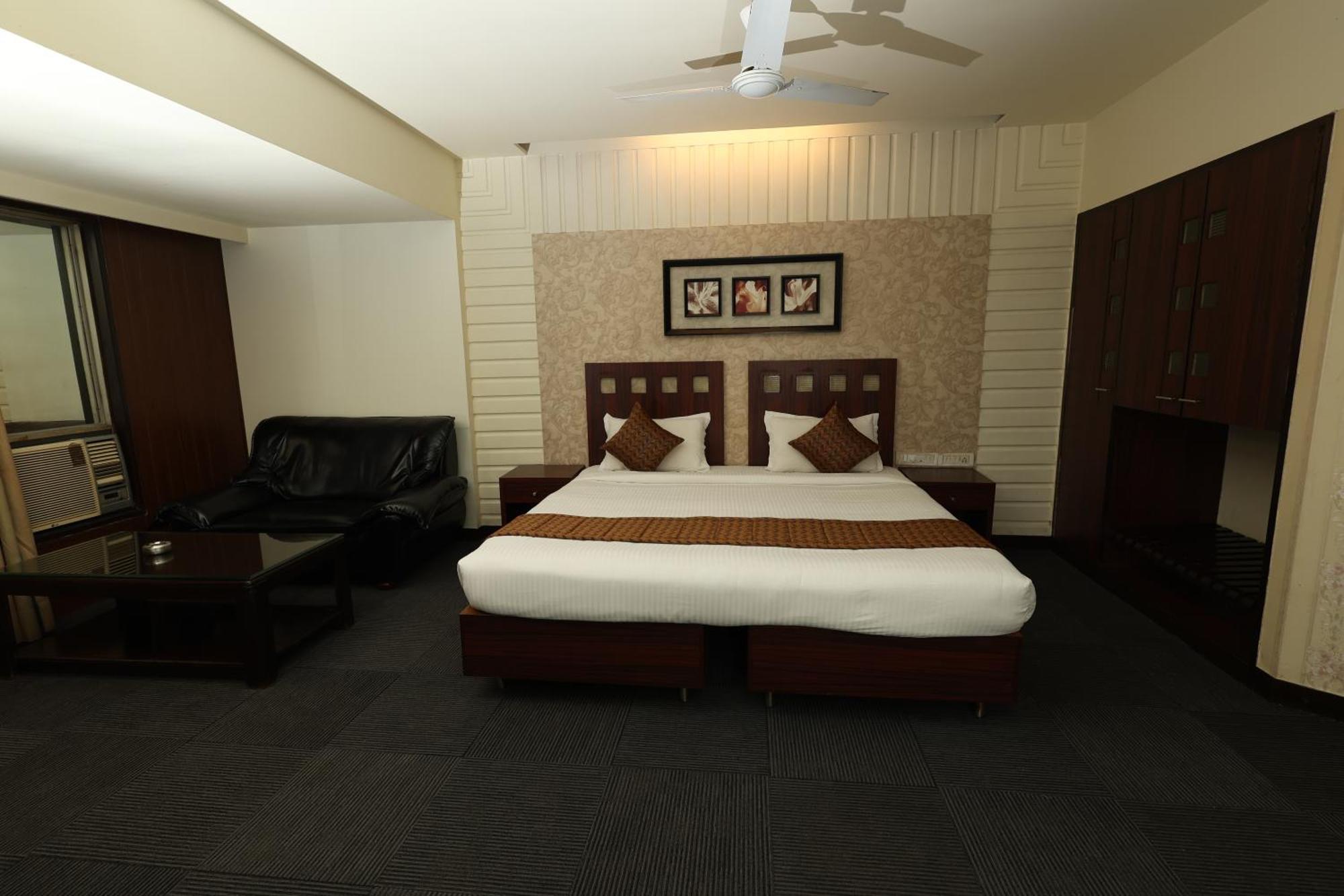 Quaint Suites Hotel & Banquet Mumbai Dış mekan fotoğraf