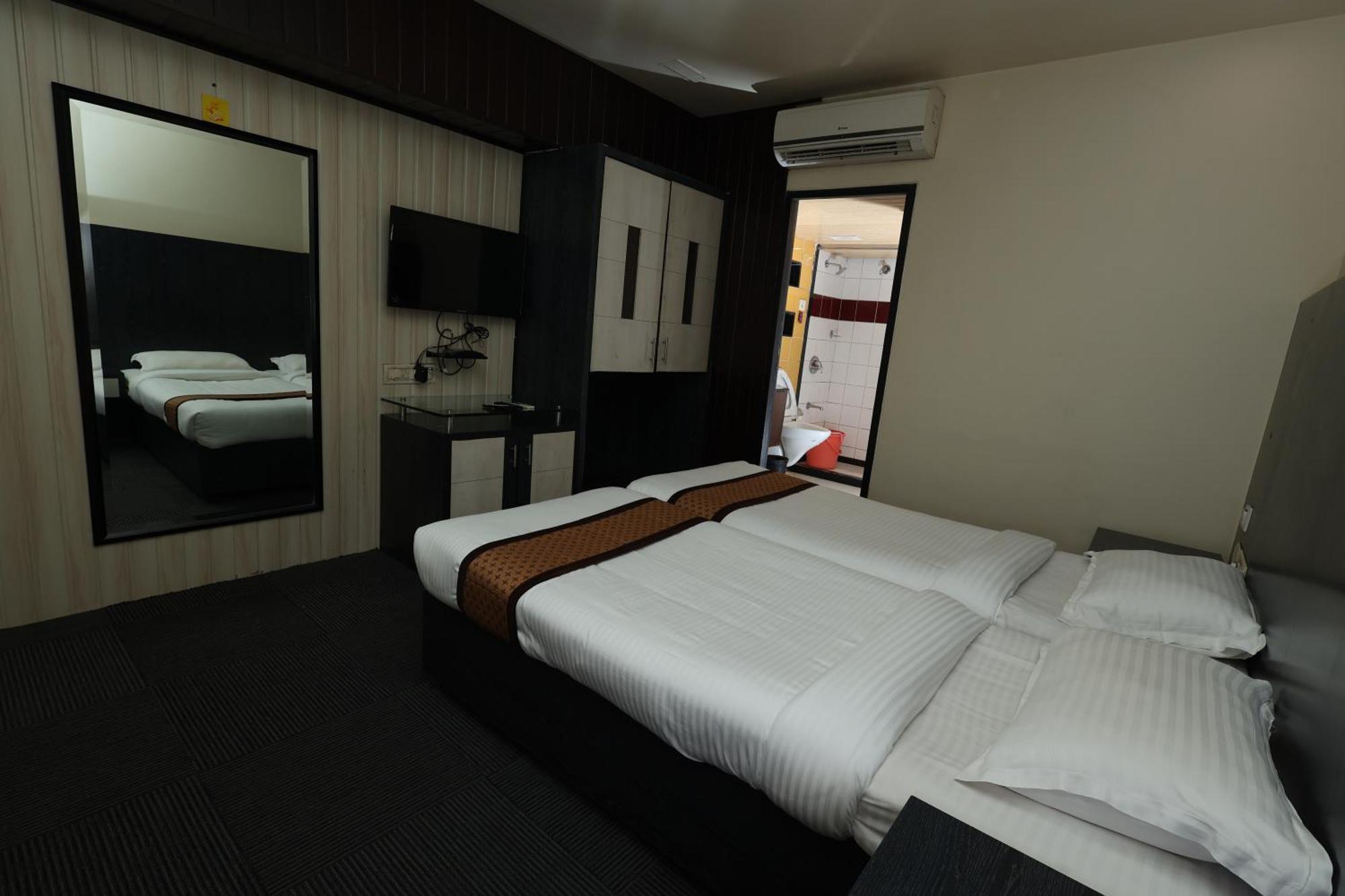 Quaint Suites Hotel & Banquet Mumbai Dış mekan fotoğraf