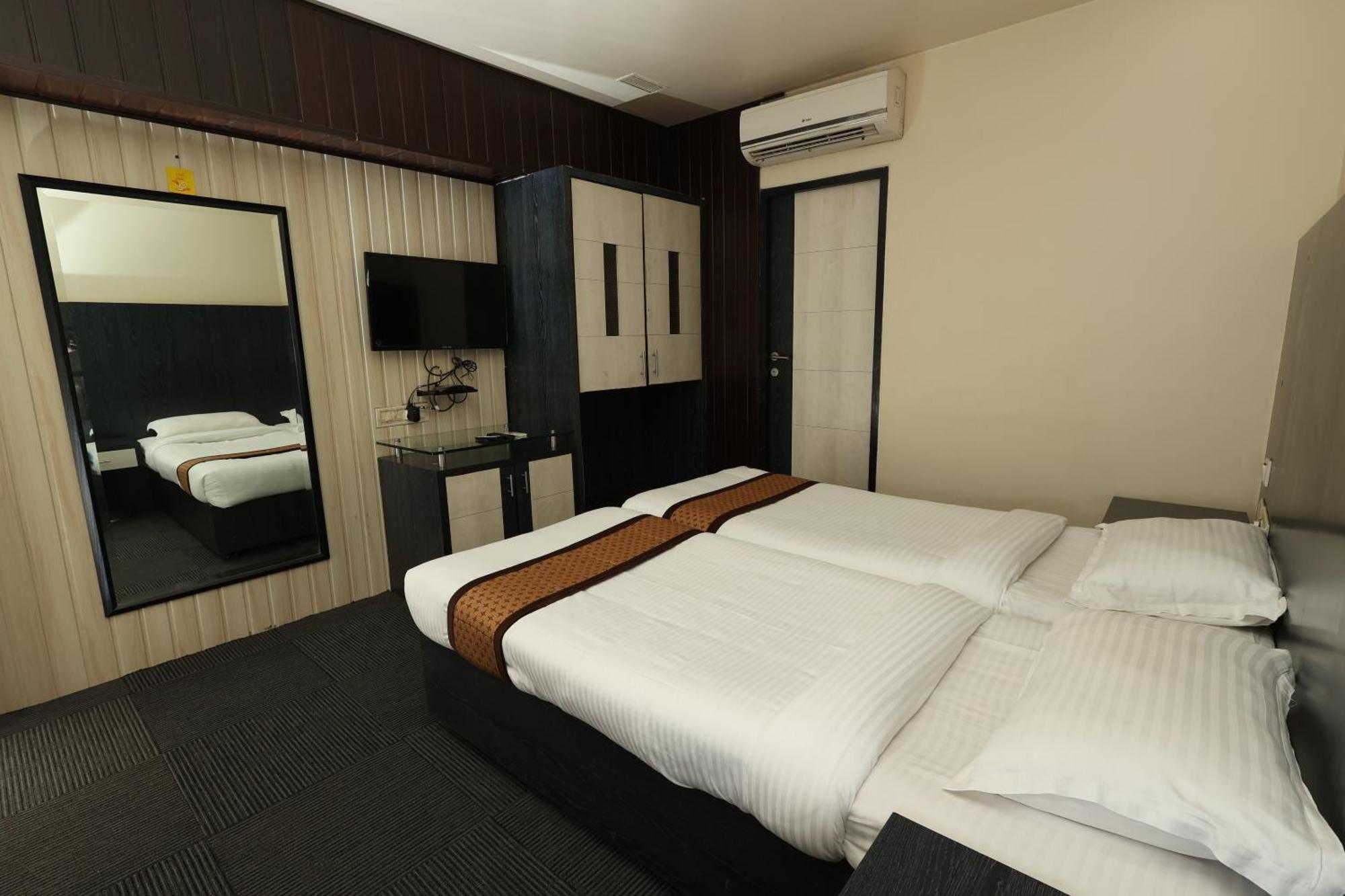 Quaint Suites Hotel & Banquet Mumbai Dış mekan fotoğraf