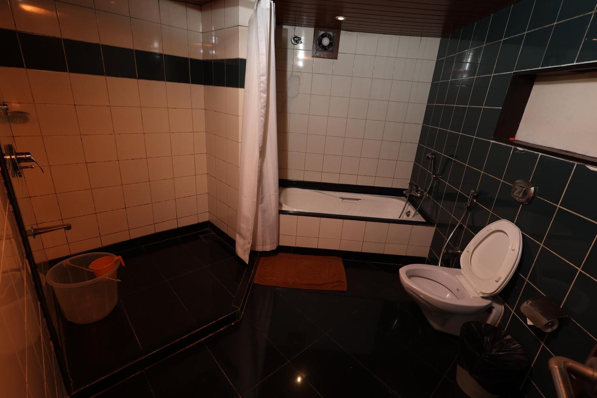 Quaint Suites Hotel & Banquet Mumbai Dış mekan fotoğraf