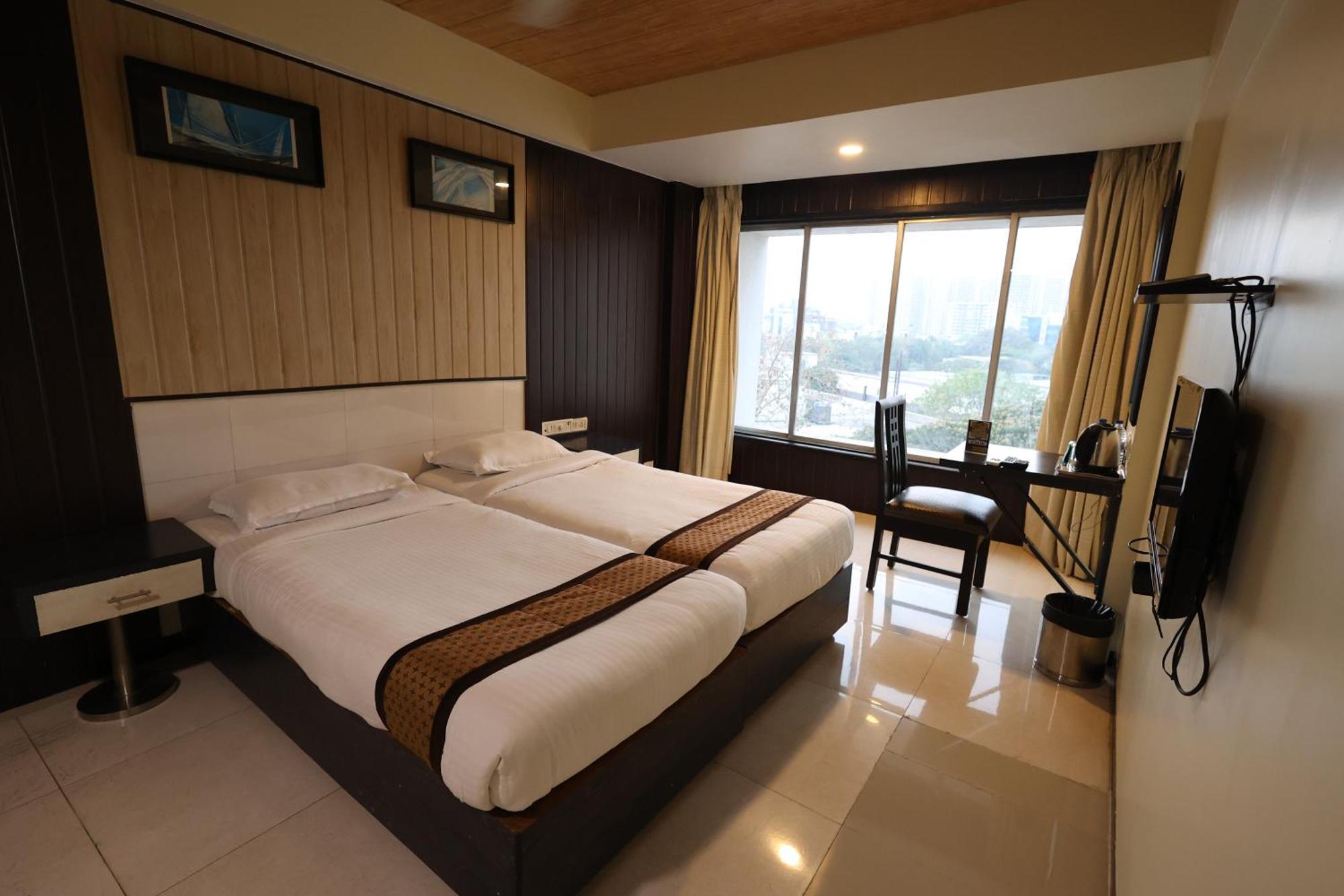 Quaint Suites Hotel & Banquet Mumbai Dış mekan fotoğraf