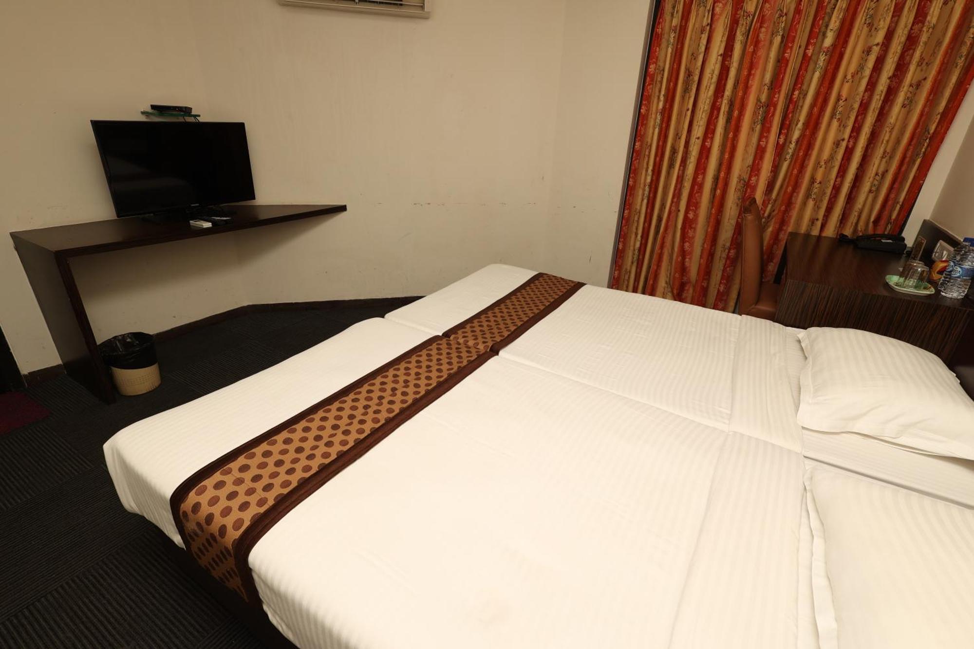 Quaint Suites Hotel & Banquet Mumbai Dış mekan fotoğraf