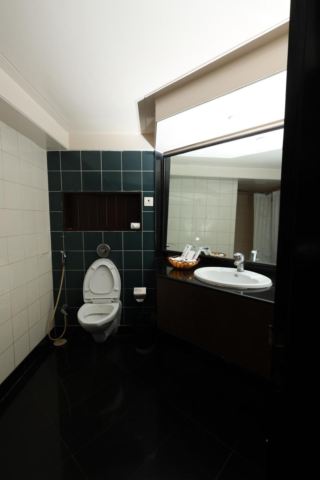 Quaint Suites Hotel & Banquet Mumbai Dış mekan fotoğraf